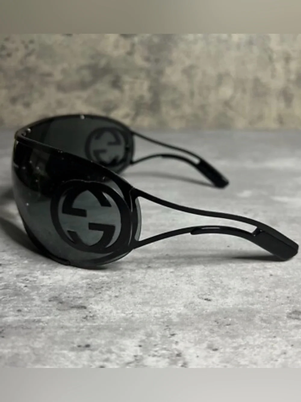 💯 🕶️ Authentic Gucci Black GG Shield Sunglasses 😎 rare